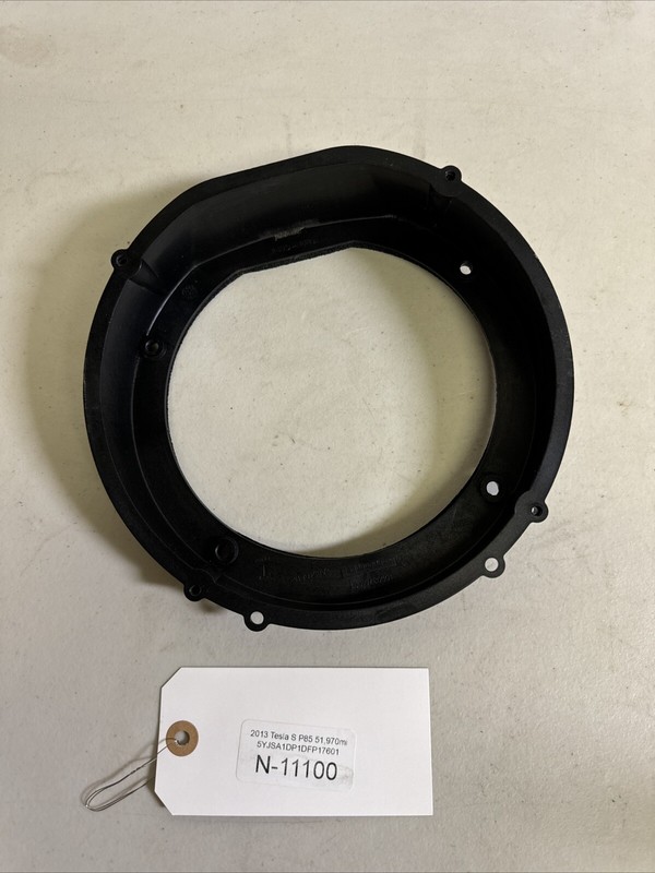 20 TESLA MX P100D DRIVERS DOOR SPEAKER INNER BEZZLE TRIM MOUNT 1004833 B14 11100