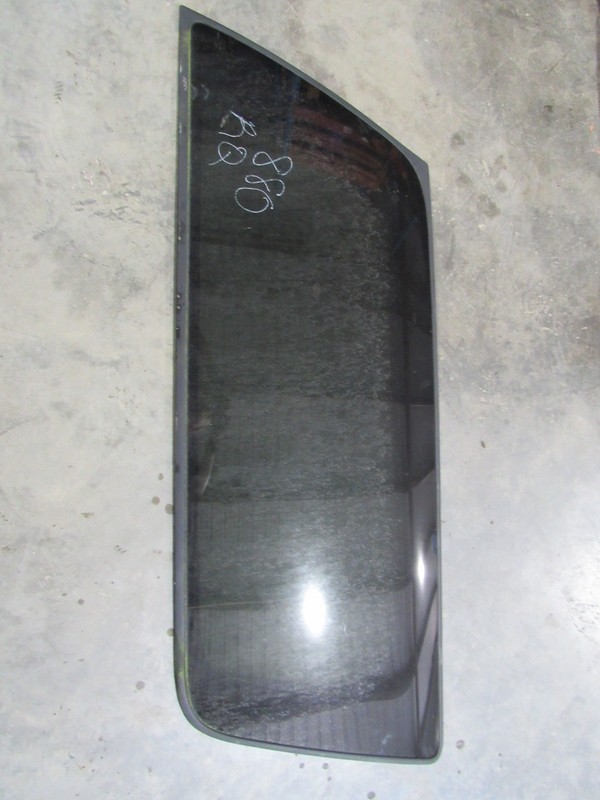 00-06 YUKON XL 1500/ 2500 RIGHT PASSENGER REAR QUARTER GLASS WINDOW PRIVACY TINT