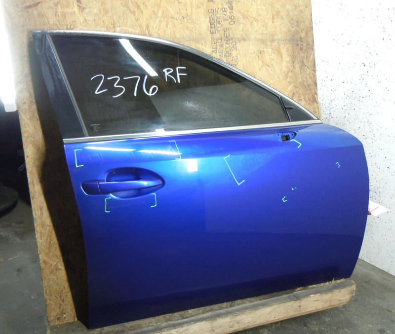 16-19 Lexus IS300 Front Door Assembly Passenger Right W/O Water Repel Glass OEM