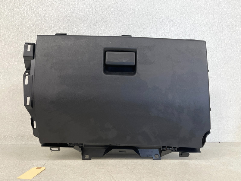 ⭐15-19 LAND ROVER DISCOVERY SPORT DASH GLOVE BOX STORAGE COMPARTMENT OEM LOT2647