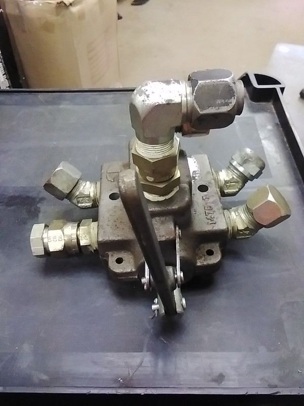 Unbranded Hydrolic Valve 1475 T 29J3