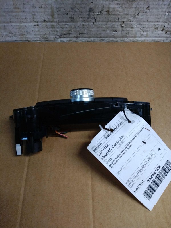 Used A/C Selector Switch fits: 2018 Kia Soul gasoline model w/AC automatic tempe
