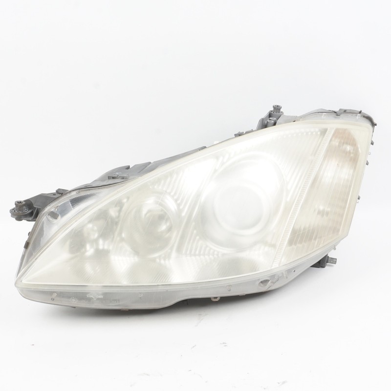 07-09 Mercedes W221 S550 S63 AMG Left Headlight Lamp Bi-Xenon 2218205961 OEM
