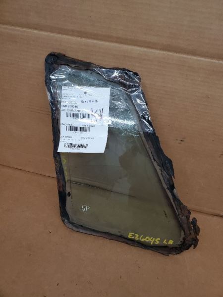 Driver Left Quarter Glass Fits 73-77 GRAND PRIX 271323