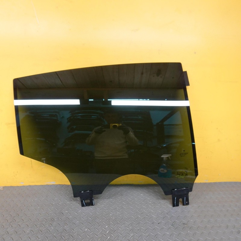 2016-2020 TESLA MODEL X REAR RIGHT SIDE DOOR WINDOW GLASS OEM 1052716-00-E