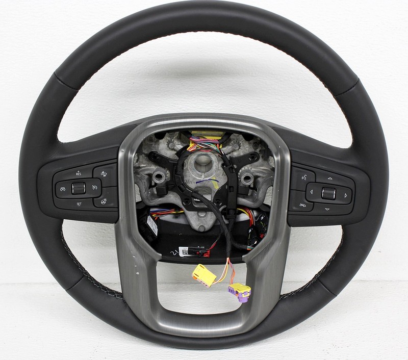 OEM Steering Wheel For GMC Sierra 2500HD 2500HD Denali 84946336 Scratches Nicks