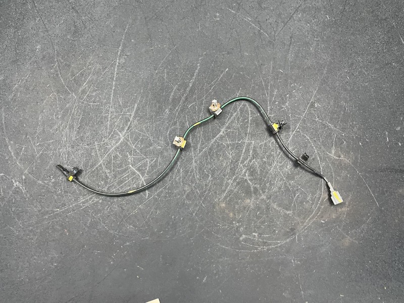 Rear Right ABS Wheel Speed Sensor 2022 Subaru Forester 27540-FL102 2019 - 2023