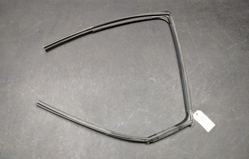 Left Rear Glass Run Channel Weatherstrip 72775-T5A-N01 2020 Honda FIT 2015-2019