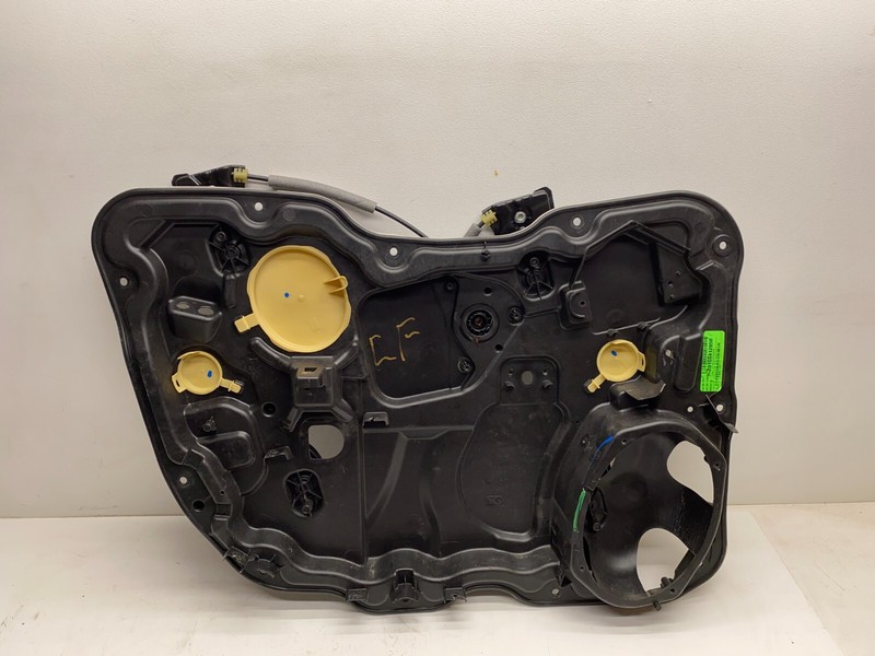 2014-2018 JEEP CHEROKEE LEFT FRONT DOOR WINDOW REGULATOR AND CARRIER PANEL OEM