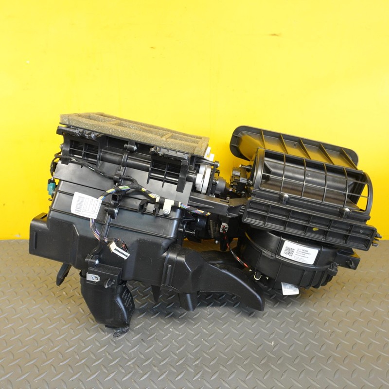 2017-2023 CHEVROLET BOLT EV EVAPORATOR A/C BLOWER HOUSING BOX OEM 42583662
