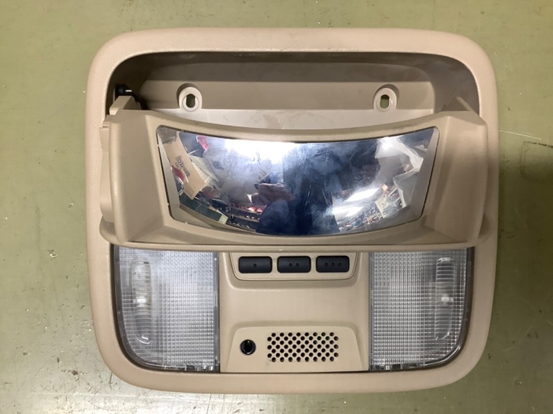 05-10 Odyssey EX-L overhead console , Dome map light, IvoryUsed OEM