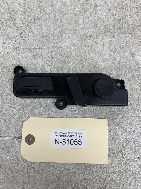 ⚡️17-20 TESLA MODEL 3 FRONT RIGHT SEAT ADJUST LUMBAR CONTROL SWITCH 51055 B124