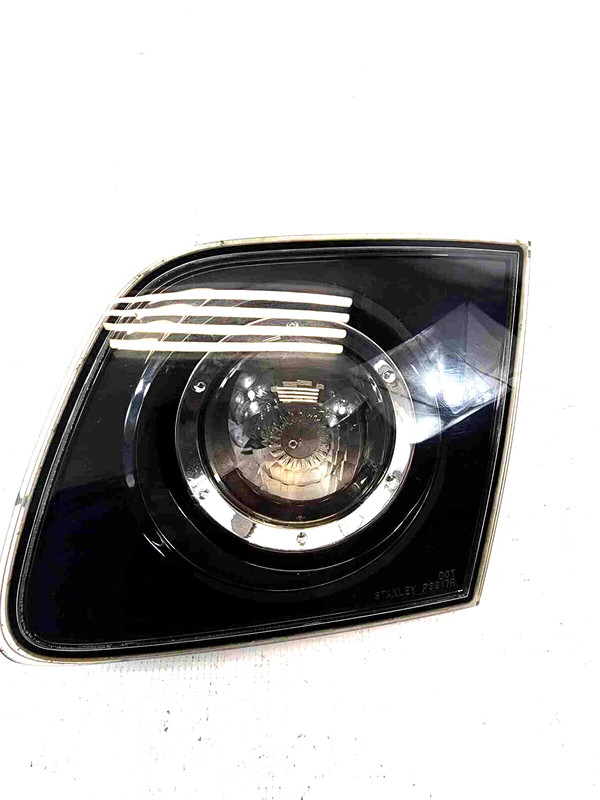 2008 Mazda 3 RH Passenger Side Tail light Lid Mounted BAN6513F0