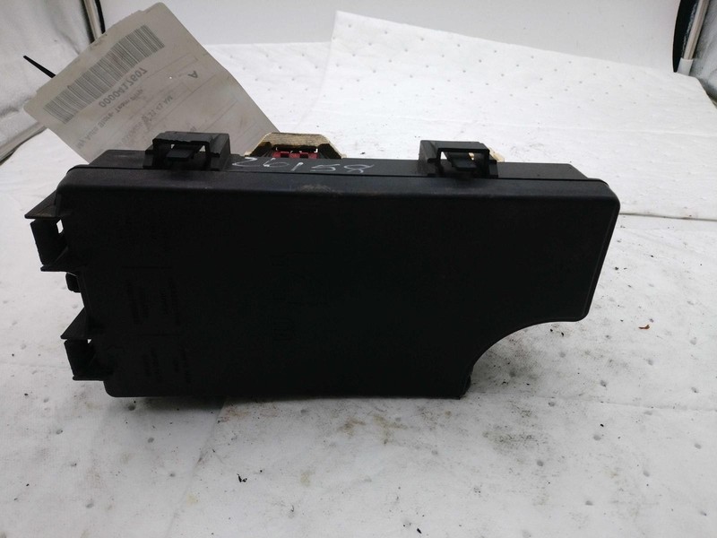 2014 Jeep Patriot Integrated Power Module OEM 2.4L Black 92000 Miles