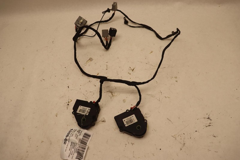 2015-2020 CADILLAC ESCALADE A/C HVAC HEATER BOX SERVO MOTORS W/ WIRING OEM