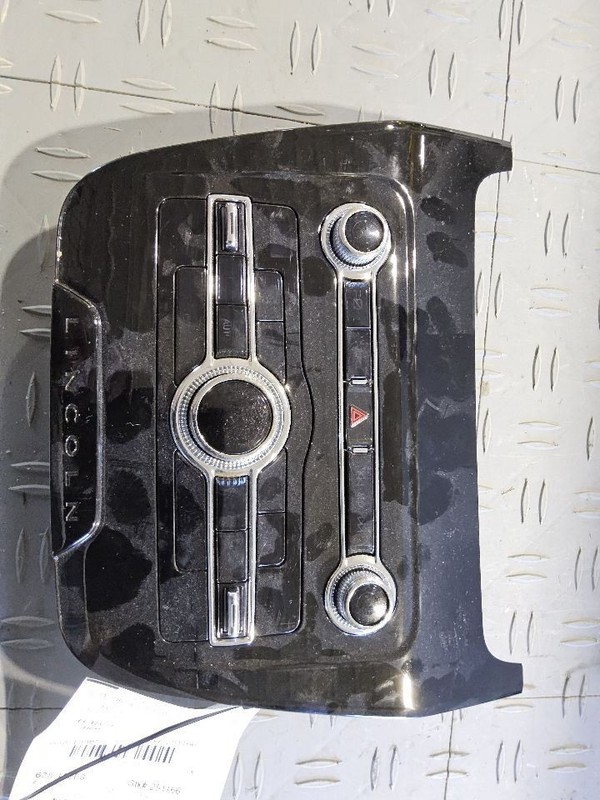 2020-2022 Lincoln Corsair Radio Control Panel w/Heated Seats w/o Cooled Seats