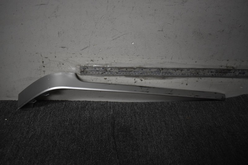2015-2017 RANGE ROVER REAR BUMPER MOLDING FACTORY OEM