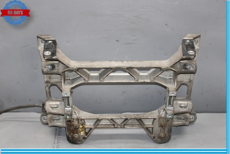 04-08 Cadillac XLR 4.6L V8 Rear Subframe Crossmember Cross Member 21992864 Oem