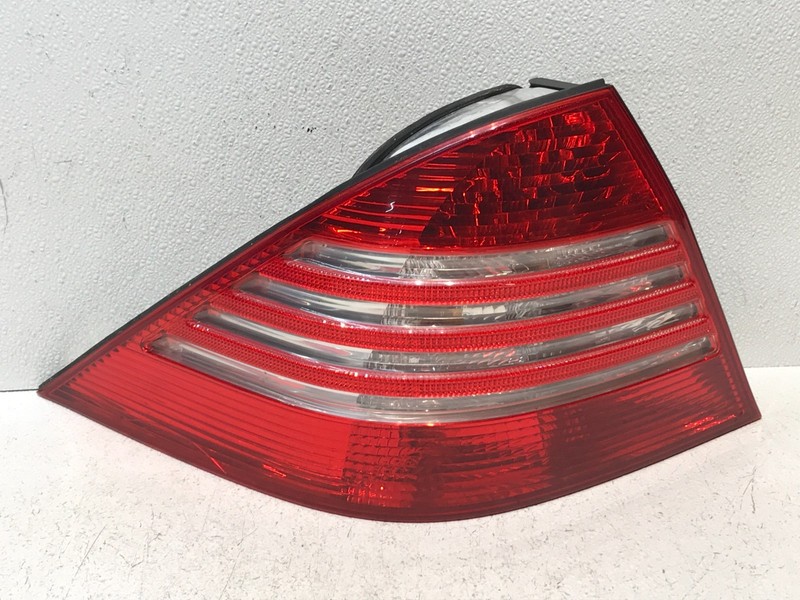 03-06 Mercedes W220 S430 Rear Left Side Taillight Tail Light Lamp OEM