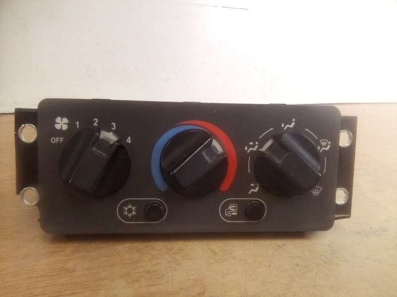 Mack Climate Control 29RD324AM "BROKEN MOUNT"
