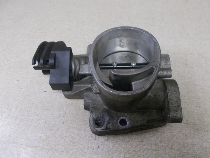 2001 Dodge Intrepid 3.8L Throttle Body 8577