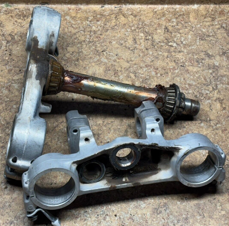 1993 Kawasaki KX125 F Dirt Bike Triple Tree Fork Clamps Mount KX125F KX 125 Z9