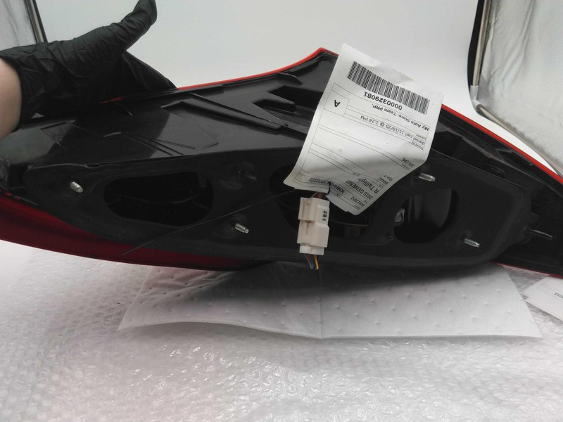 2015 Hyundai Genesis Coupe Right Tail Light Assembly - Faded - OEM 505950