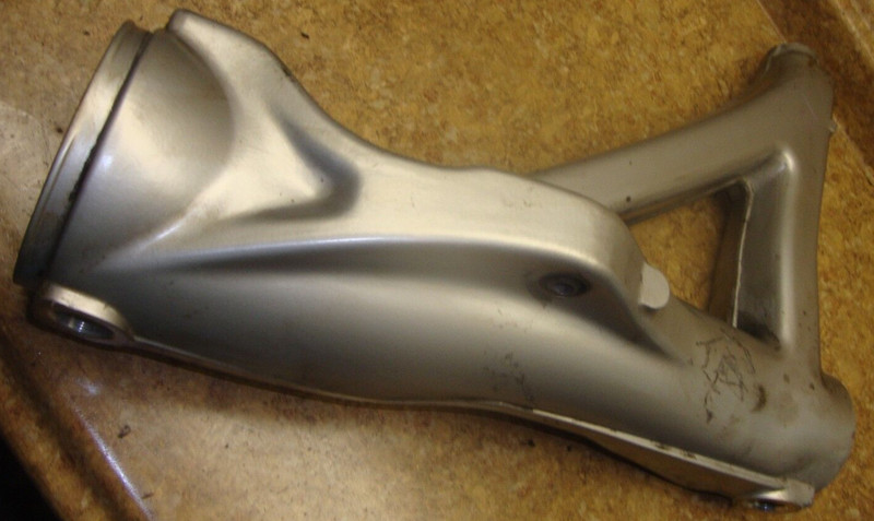 2002 BMW K1200 LT K1200LT K 1200 ABS Rear Final Drive Swingarm Swing Arm Swivel