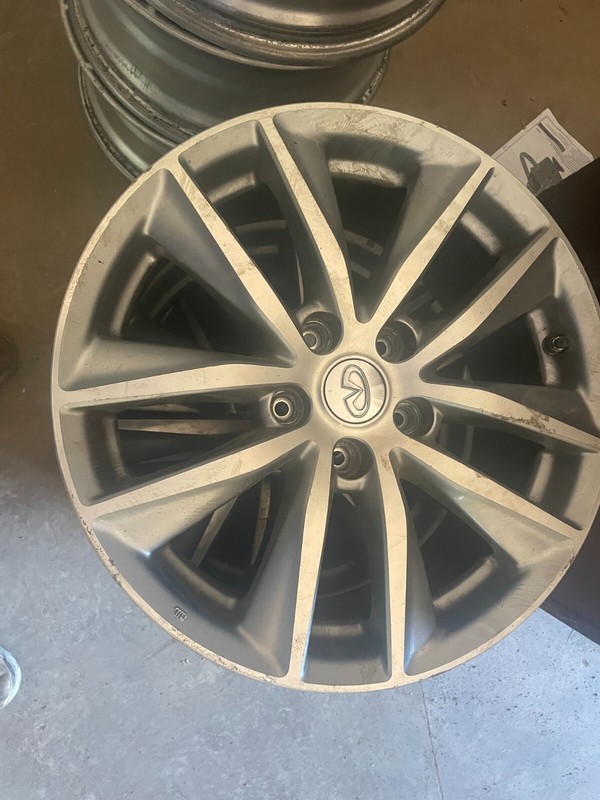 INFINITI Q50 Q 50 17" OEM STOCK WHEEL - SILVER 5 V NARROW SPOKE - NICE STOCK