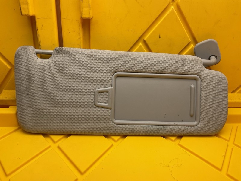 15-17 Hyundai Sonata Passenger Right Sun Visor Roof Illuminated US Built OEM