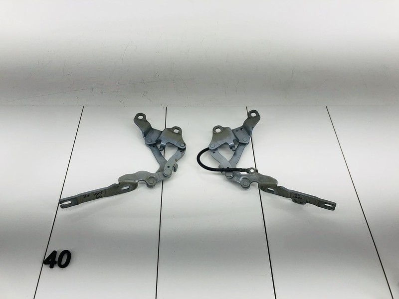 07-12 BMW 328I E90 FRONT RIGHT & LEFT SIDE HOOD BONNET HINGE SUPPORT SET OEM