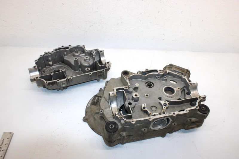 14 Can-am Outlander Max 400 Efi Oem Crankcase 420296761 AB6