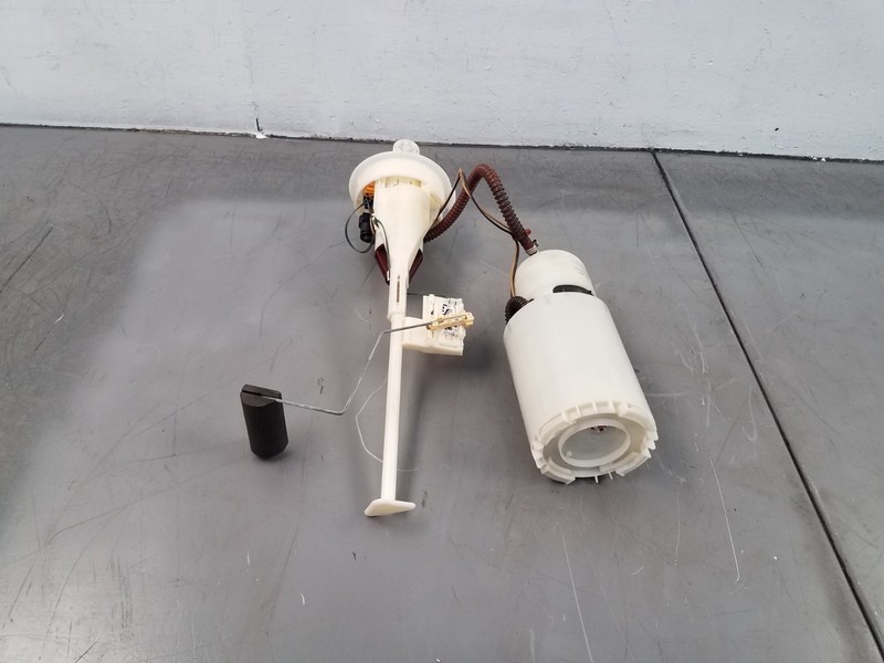 2006 Porsche Cayman S 987 Fuel Pump / Sending Unit #4760 F2