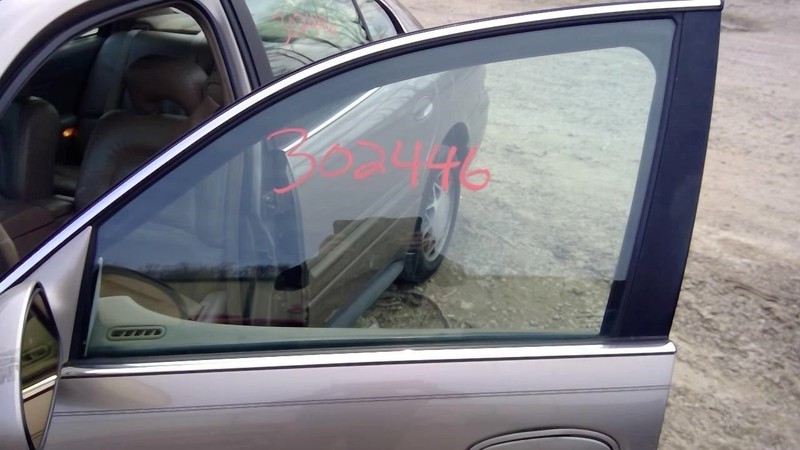 Driver Left Front Door Glass Fits 00-05 LESABRE 736390