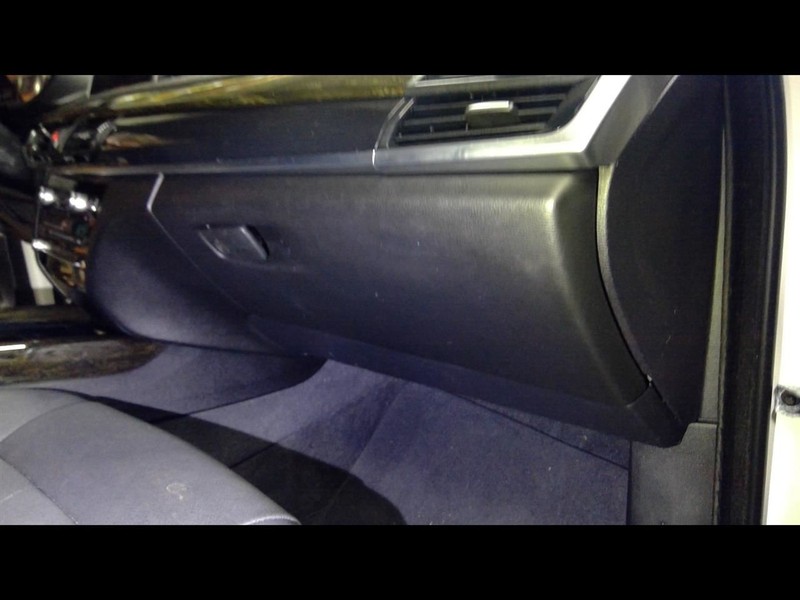 2014-2018 X5 Glove Box 1593782