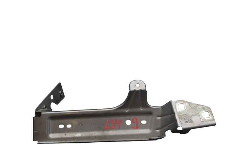 17-25 Alfa Romeo Stelvio Front Left Driver Side Fender Support Bracket Oem