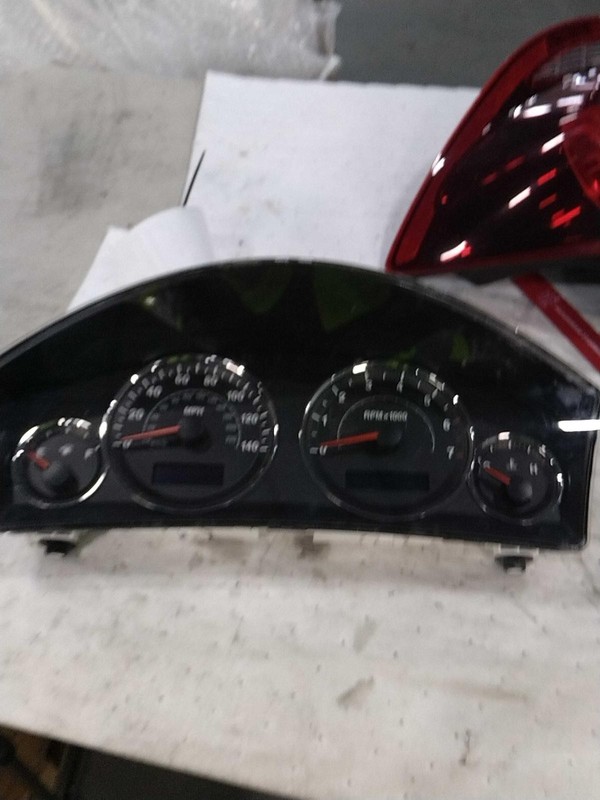 2007 Jeep Commander Speedometer Gauge Red OEM 051723117AB 216K Miles