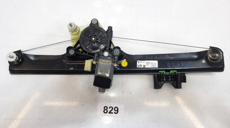 ✅ 17-23 OEM Porsche Panamera 4S 971 Front Right Passenger Window Regulator Motor