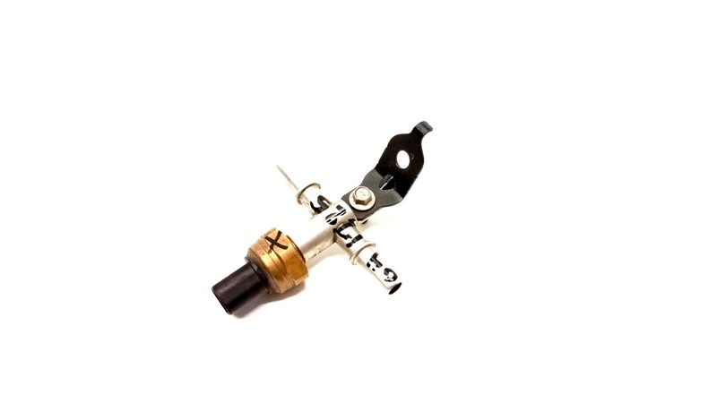 14-19 JAGUAR XF XJ 17-19 XE 14-20 F-TYPE 3.0 FUEL PRESSURE RAIL SENSOR OEM 04172