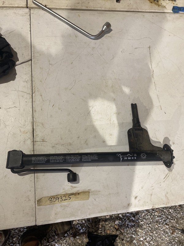 98-02 MERCEDES Benz CLK55 AMG Emergency Tire Jack OEM 210 583 01 15
