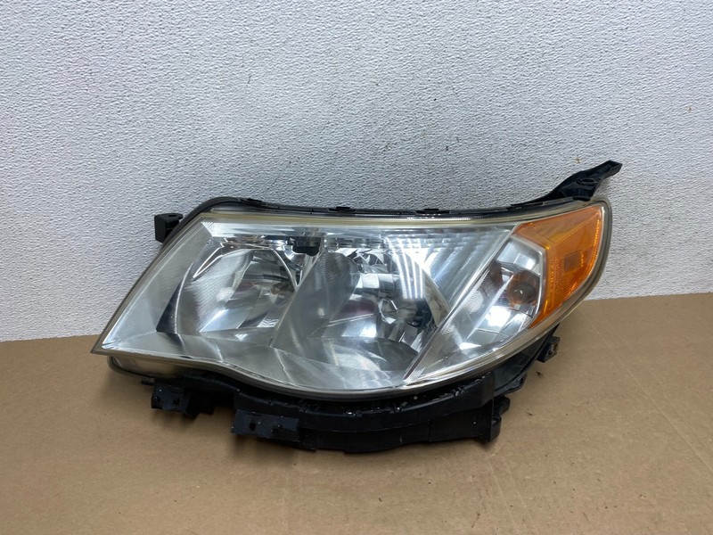 2009-2013 Subaru Forester Left Driver LH Halogen Headlight AE4949 DW