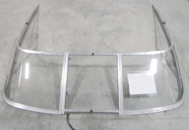 1999 Larson 206 LXI Boat Marine Walk Through Curved Windshield