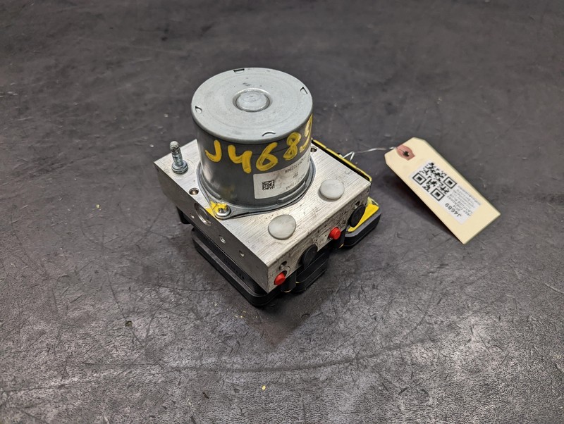 ABS Anti Lock Brake Pump Module 2018 Jeep Cherokee 68371198AA