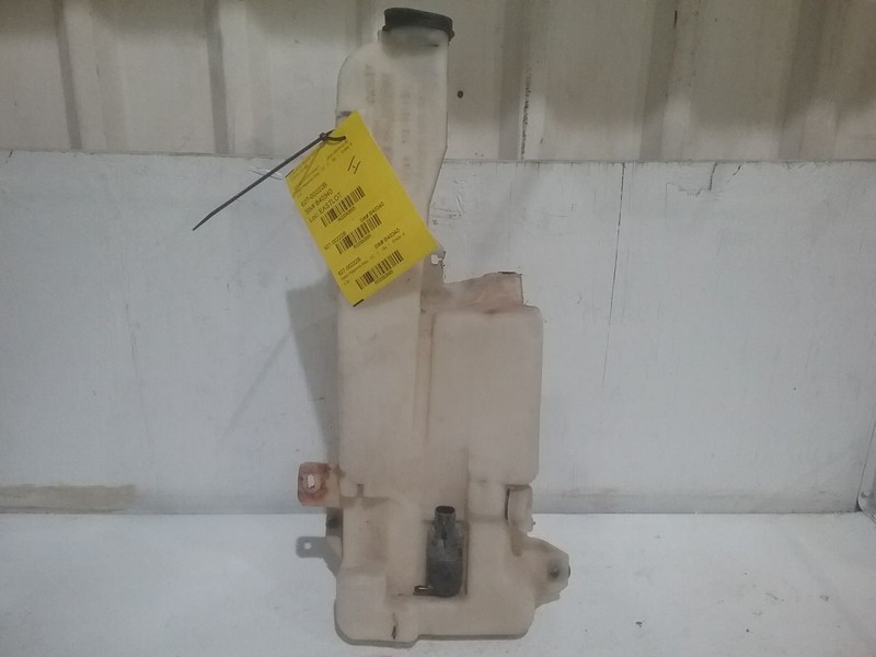 Wash Reservoir Classic Style Fits 06-07 SIERRA 1500 PICKUP 3382665