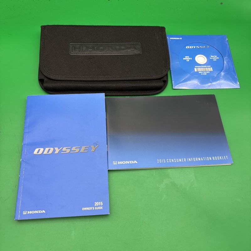 2015 Honda Odyssey Owners Manual Consumer Information Owners CD With Case Set