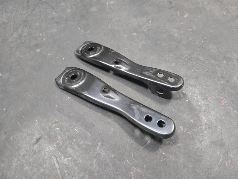 2PC Rear Crossmember Brackets Set 2019 Honda CR-V 50375-TLA-A10 2017 2018 - 2025