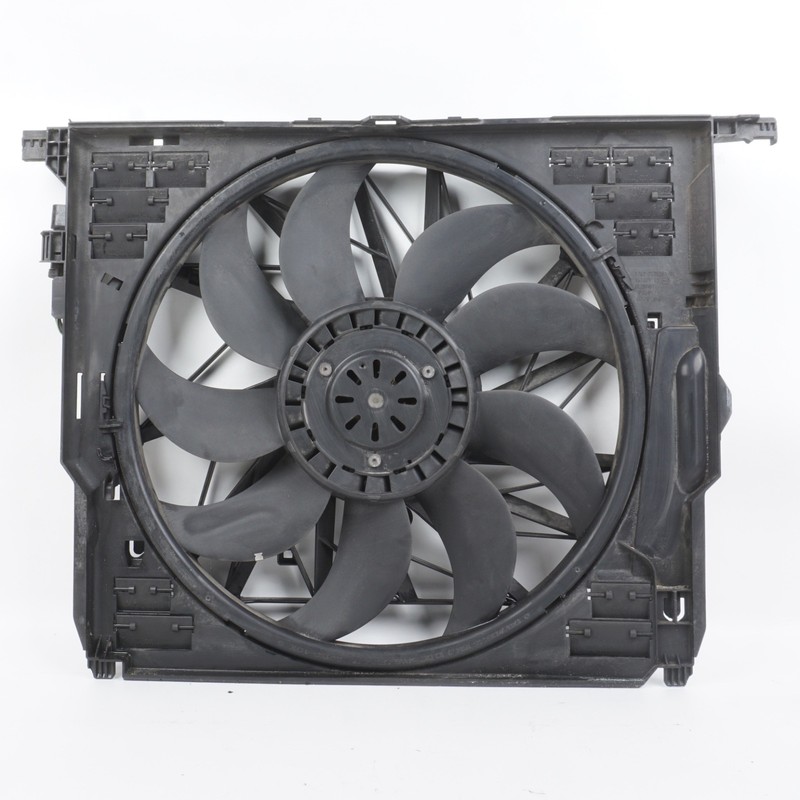 OEM BMW F02 F06 F10 F12 F13 550 650 750 Radiator Cooling Fan Shroud w Motor