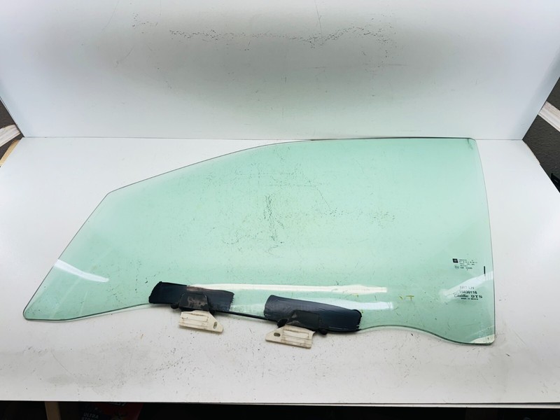 13-19 Cadillac DTS FRONT LEFT DRIVER SIDE DOOR WINDOW GLASS OEM