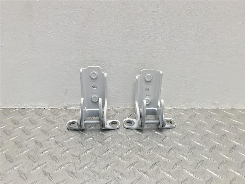 2006 FORD F250SD DRIVER REAR DOOR HINGES CREW CAB OEM 4C3Z-2626800-BA