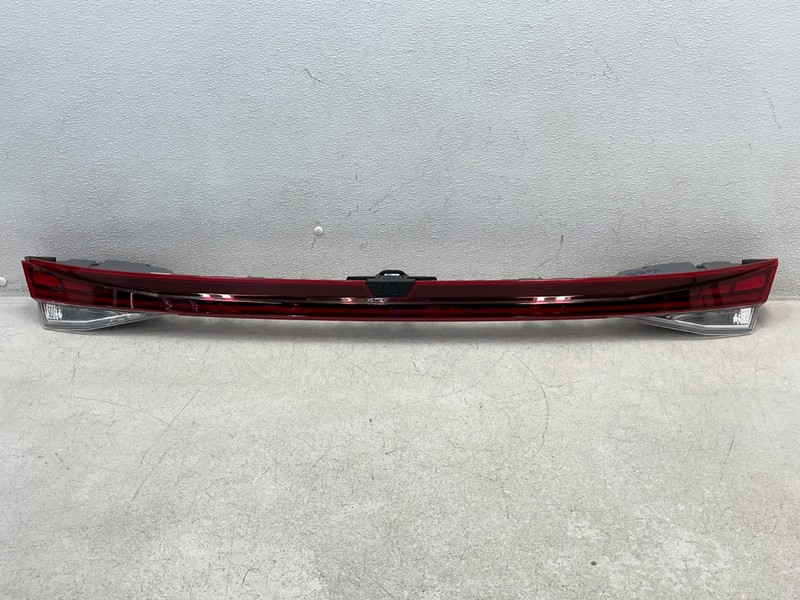 2024 2025 Hyundai Elantra Rear Trunk Center Taillight Brake Light Lamp 1655 OEM